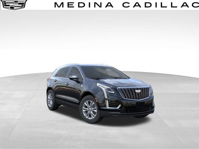 2026 Cadillac XT5 Luxury in Stellar Black Metallic — front three-quarter view