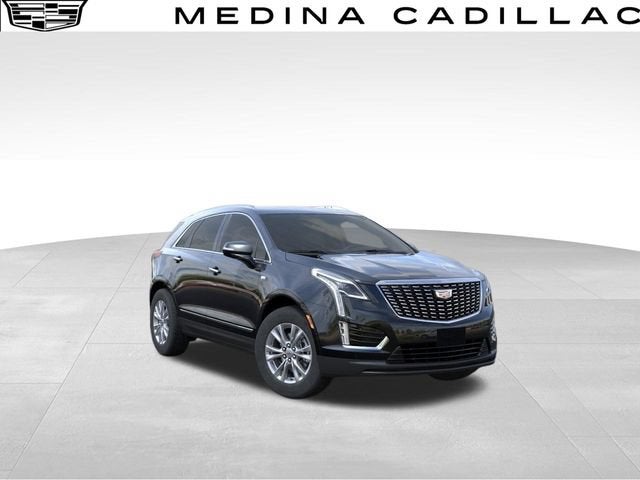 2026 Cadillac XT5 Luxury in Stellar Black Metallic — front three-quarter view