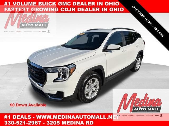 2024 GMC Terrain SLE in Summit White — front three-quarter view
