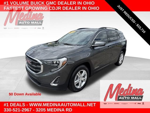 2020 GMC Terrain SLE in Graphite Gray Metallic — front three-quarter view