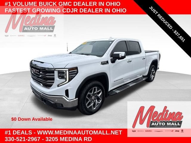 2023 GMC Sierra 1500 SLT in Summit White — front three-quarter view