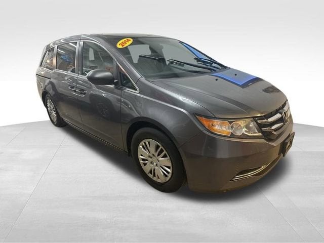 2014 Honda Odyssey — rear three-quarter view