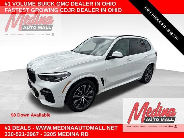 2023 BMW X5 xDrive40i in -Select- — front three-quarter view